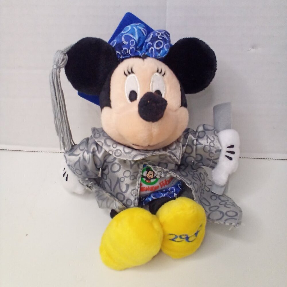 Walt Disney World 2000 Grad Time Graduation Minnie Bean Bag Plush 9" Cap Gown